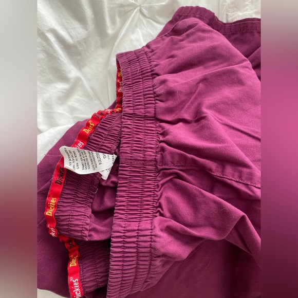 DICKIES MAROON SCRUB BOTTOM. SIZE L fits medium-large - Picture 2 of 2
